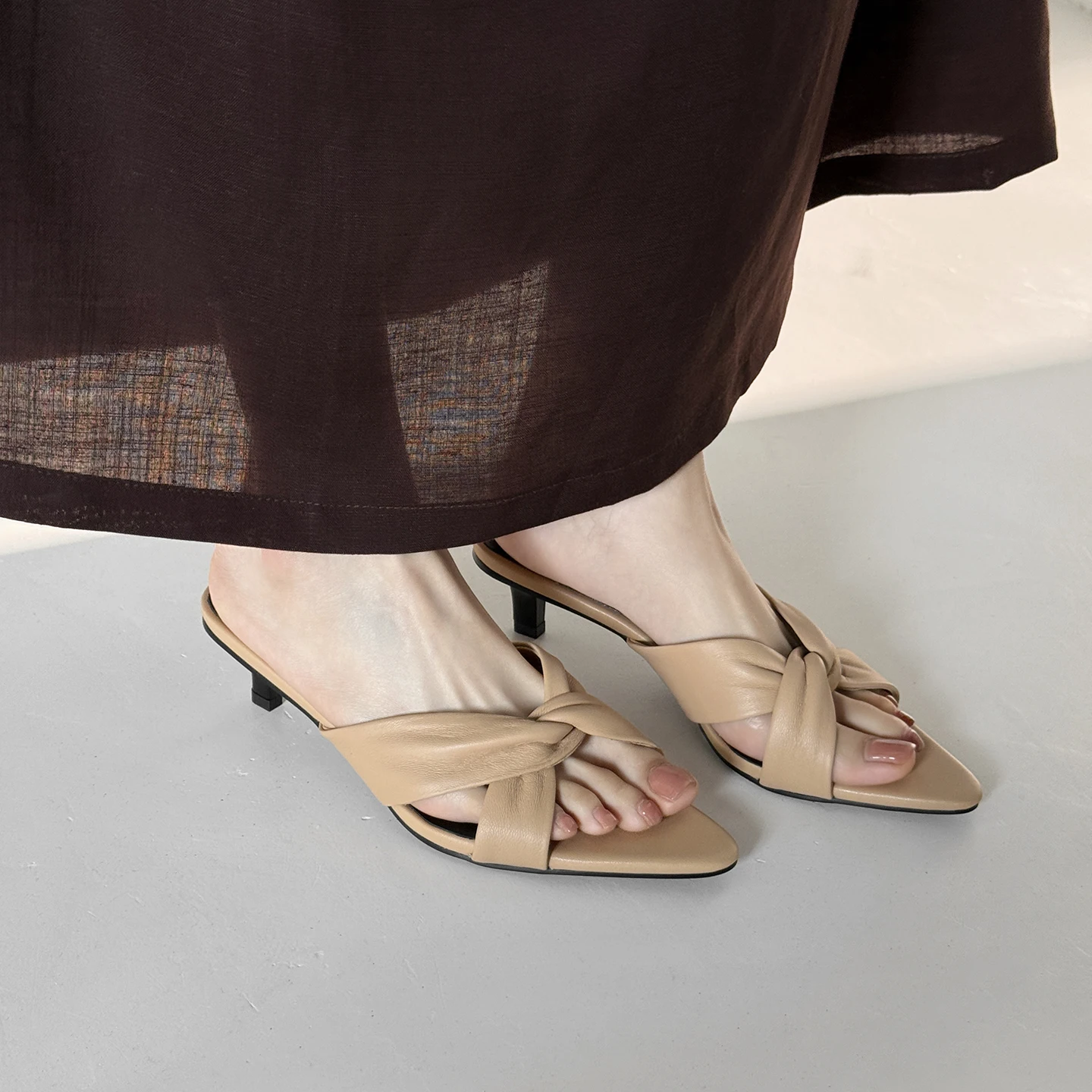 2026 new summer women sandals natural leather 22-24.5cm soft sheepskin split toe cross-strap mules high heel women slippers