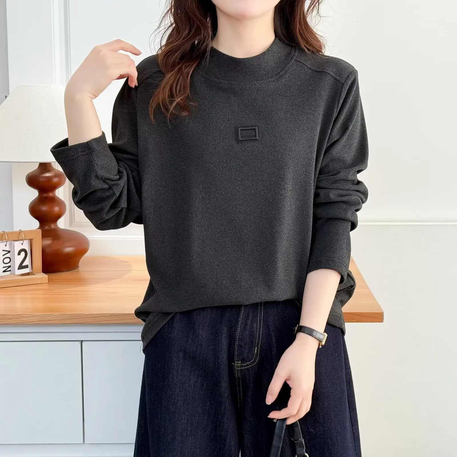 

XXXXL модная женская одежда больших размеров, футболка, зимний новый стиль, простые и теплые бархатные базовые топы с маркировкой 338