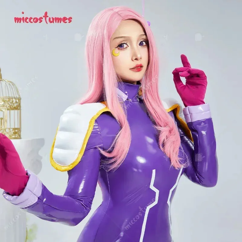 رأس أوب بوني على شكل بيضة. زي تنكري لحفلة معرض الرسوم المتحركة للهالوين. تتضمن الزي جوارب وقفازات للركبة.