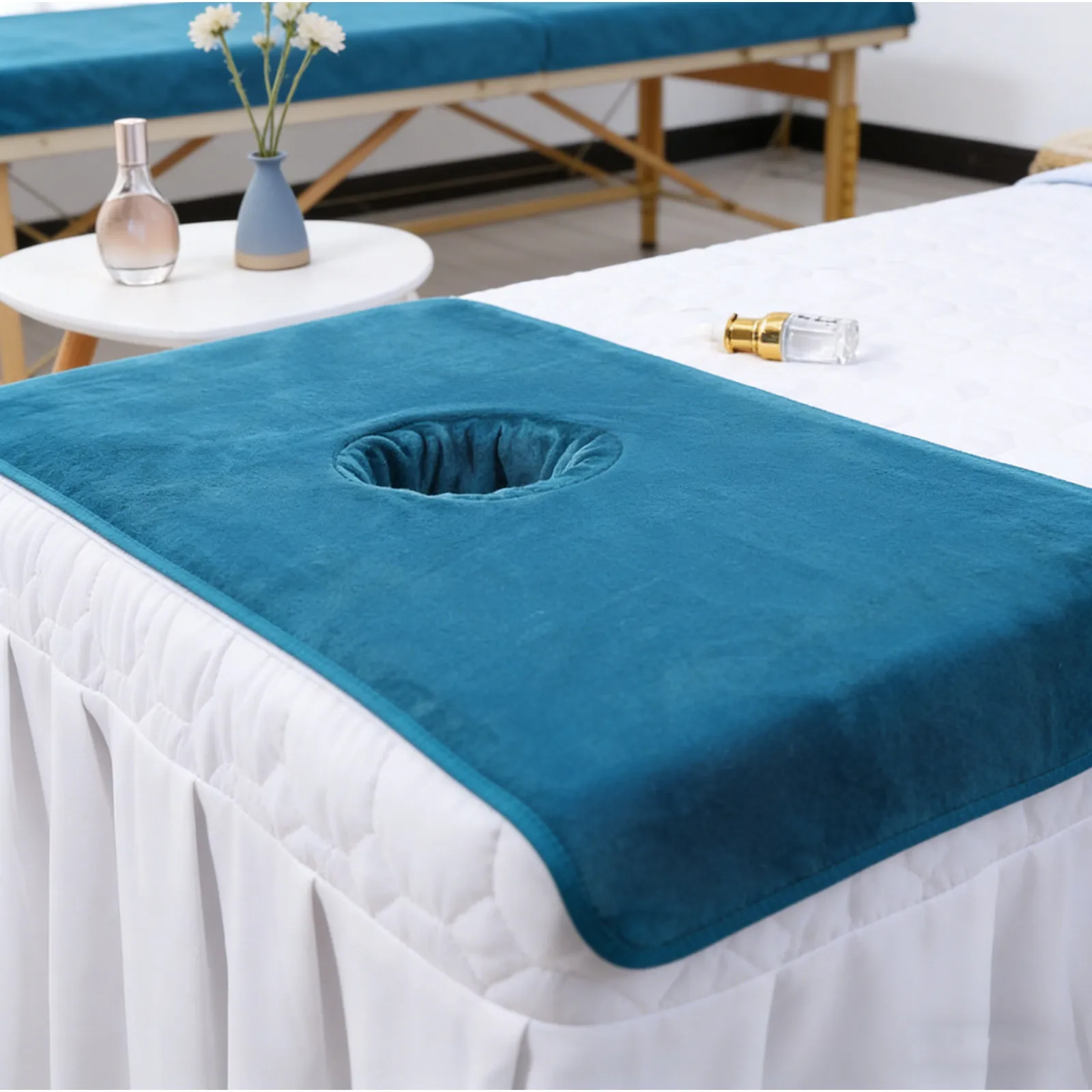 Massage Table Beauty Bed Cover Dark Green Skin-Friendly Reusable Spa Salon Facial Bed Sheet Hole Face Breath Cover Cushion