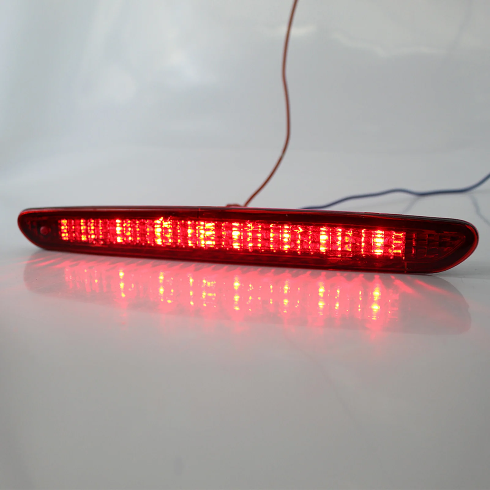 Car Brake Light Rear LED Third Brake Light Waterproof Stop Lamp Replacement for Fiat Grande Punto/ Punto Evo/ Punto