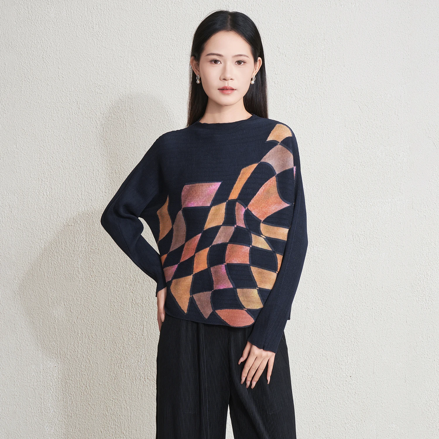 

2025 женская блузка, осень-зима, новый свободный вязаный свитер с круглым вырезом и рукавами «летучая мышь», пуловер с художественным геометрическим принтом, повседневный топ