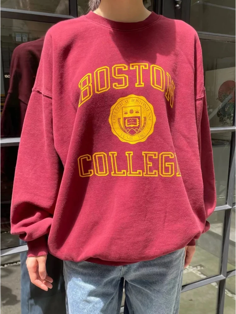 

Casual Women Red Loose Sweatshirts 2023 Fall Vintage O Neck Long Sleeves BOSTON College Printed Sweaters Female Chic Pullovers