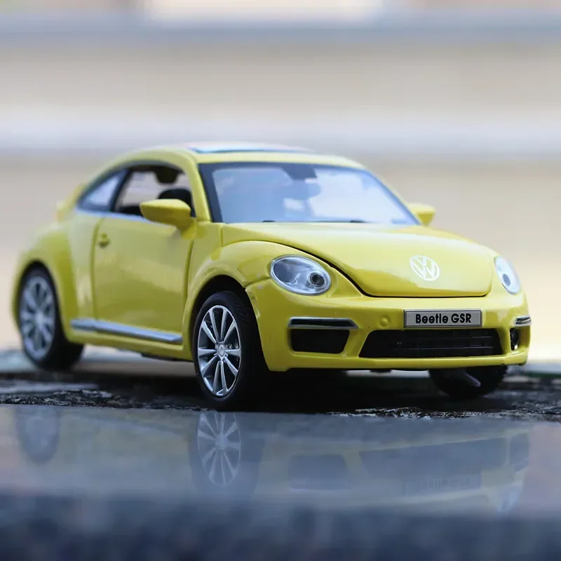 

1:32 Volkswagen Beetle GSR Car Model Pull Back Acousto-optic Alloy Discast Street Metal Toys Car goods Model for Children boys