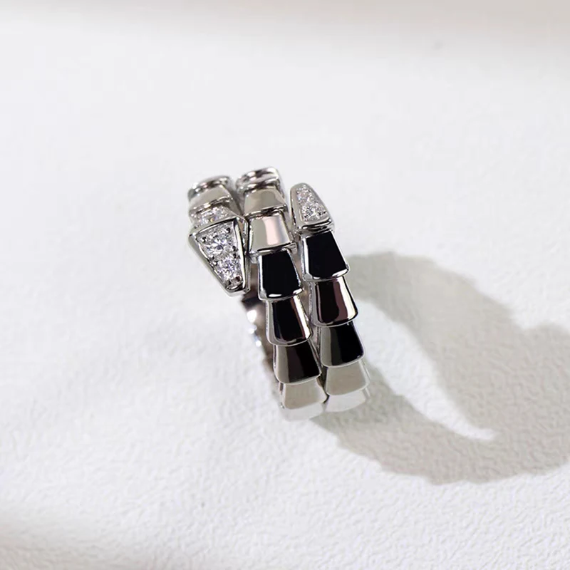 Fashion Brand 925 Sterling Silver Head and Tail Diamond Elastic Snake Bone Ring for Women Luxury Jewelry Party Couple Gift