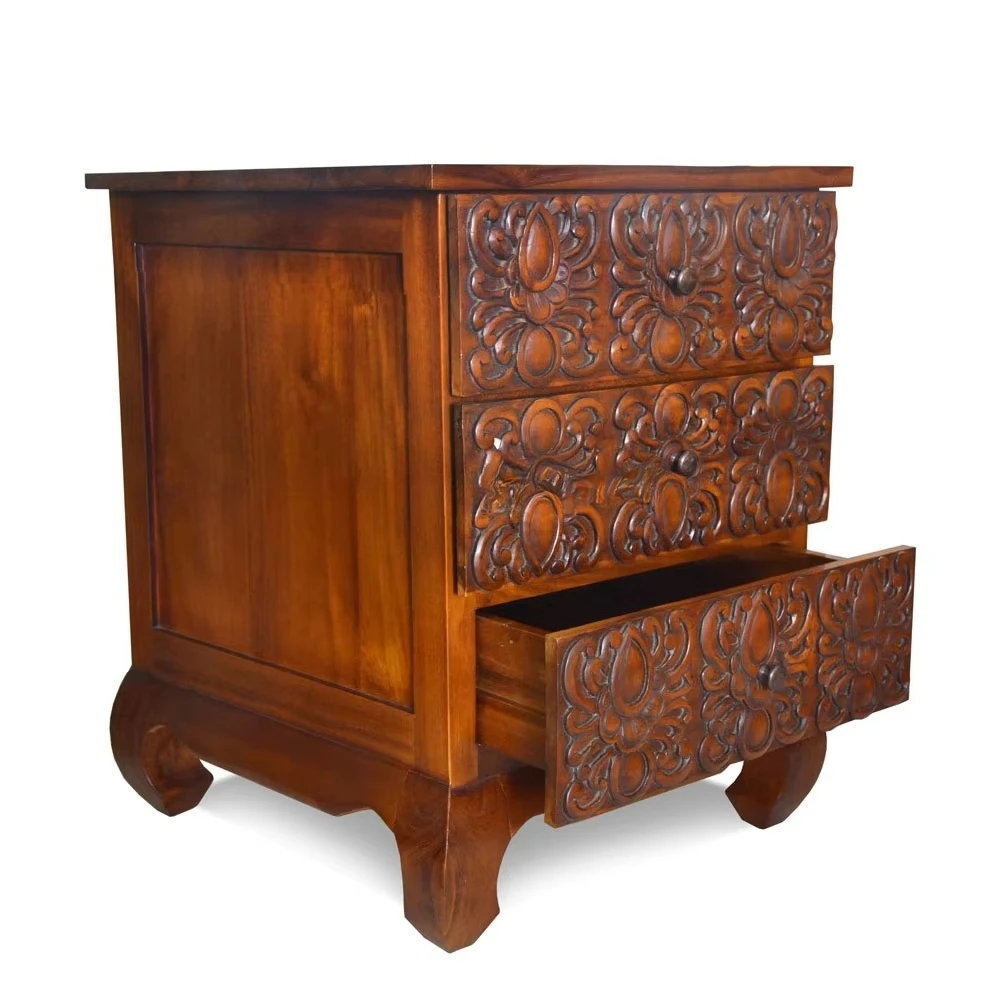 أثاث من خشب الجوز الباتيك بجانب السرير