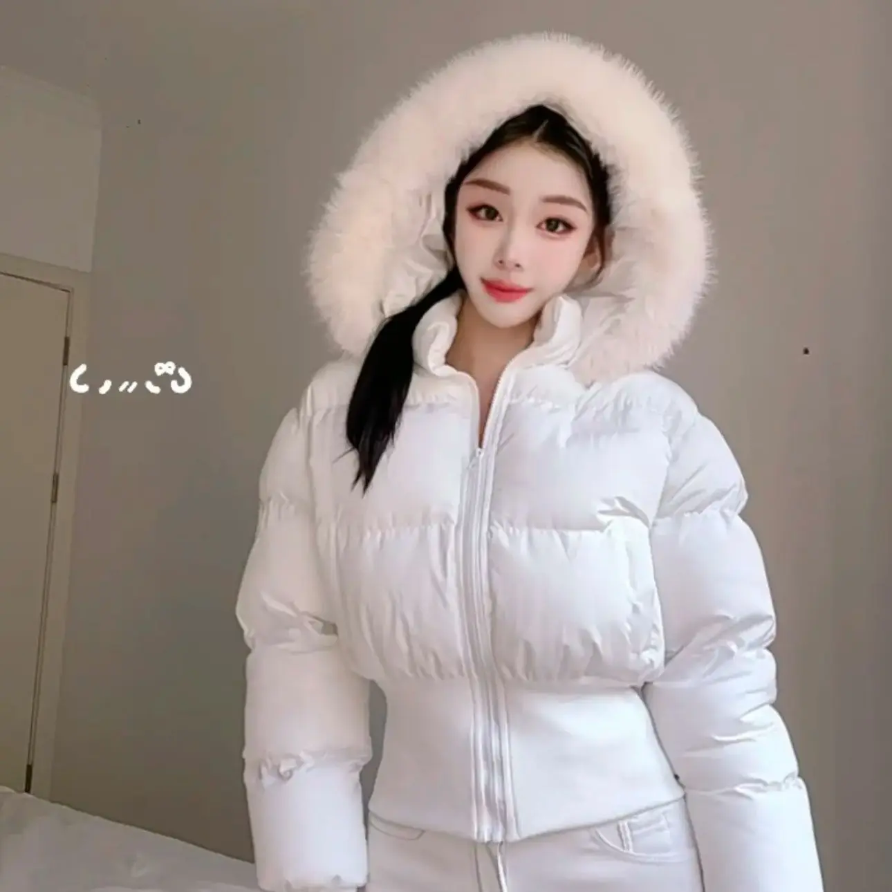 

2025 Winter New Faux Fur Hooded Puffer Coat Women Waist Drawstring Thick Warm Short Jacket