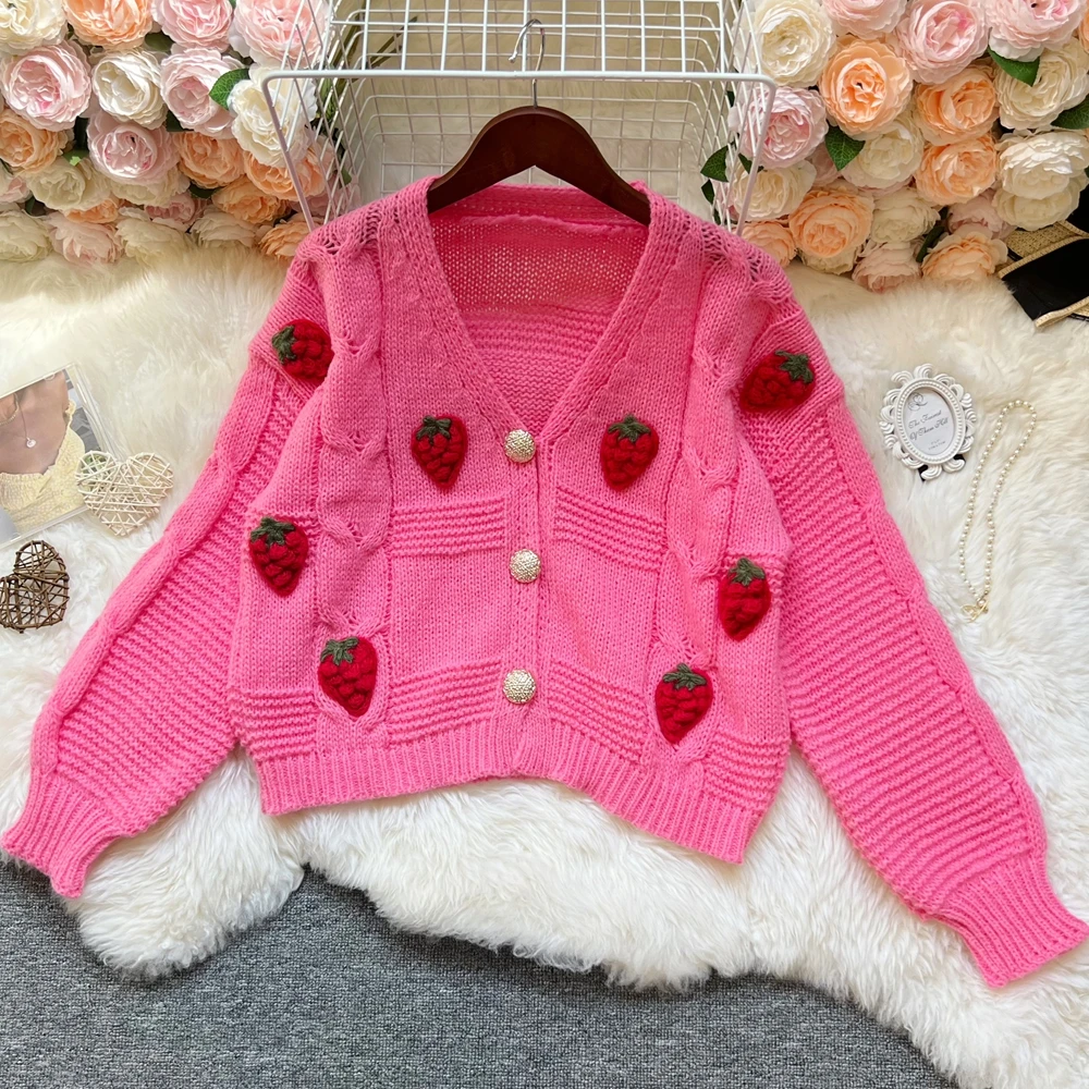 

YuooMuoo Ins Fashion 3D Strawberry Women Cardigans 2025 New Autumn Winter Luxury Y2K Knitted Sweaters Korean Outfits Lady Tops
