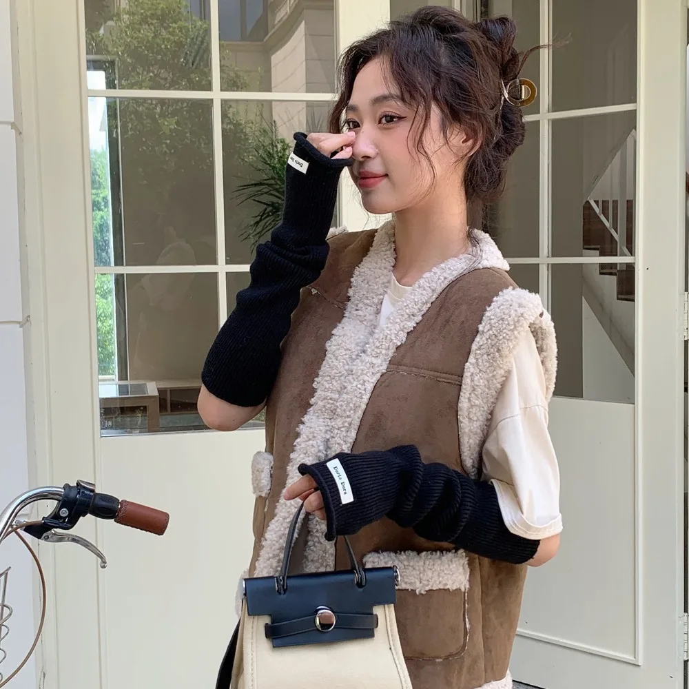 Maniche calde lavorate a maglia stile coreano tinta unita Y2k maniche lunghe senza dita guanti da braccio in lana con foro piccante per ragazza primavera