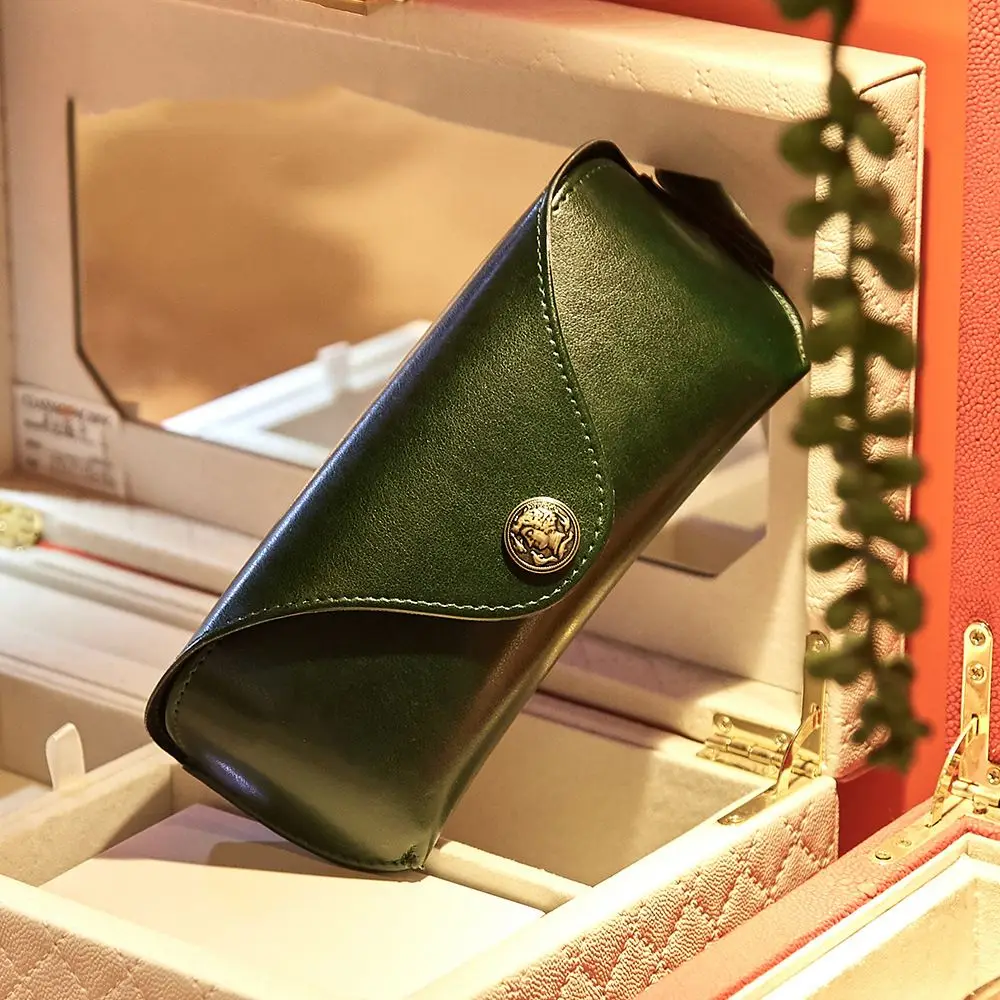 Retro Soft Brown Leather Glasses Case Portable Unisex Leather Eye Glasses Sunglasses Holder Box Protective Glasses Box