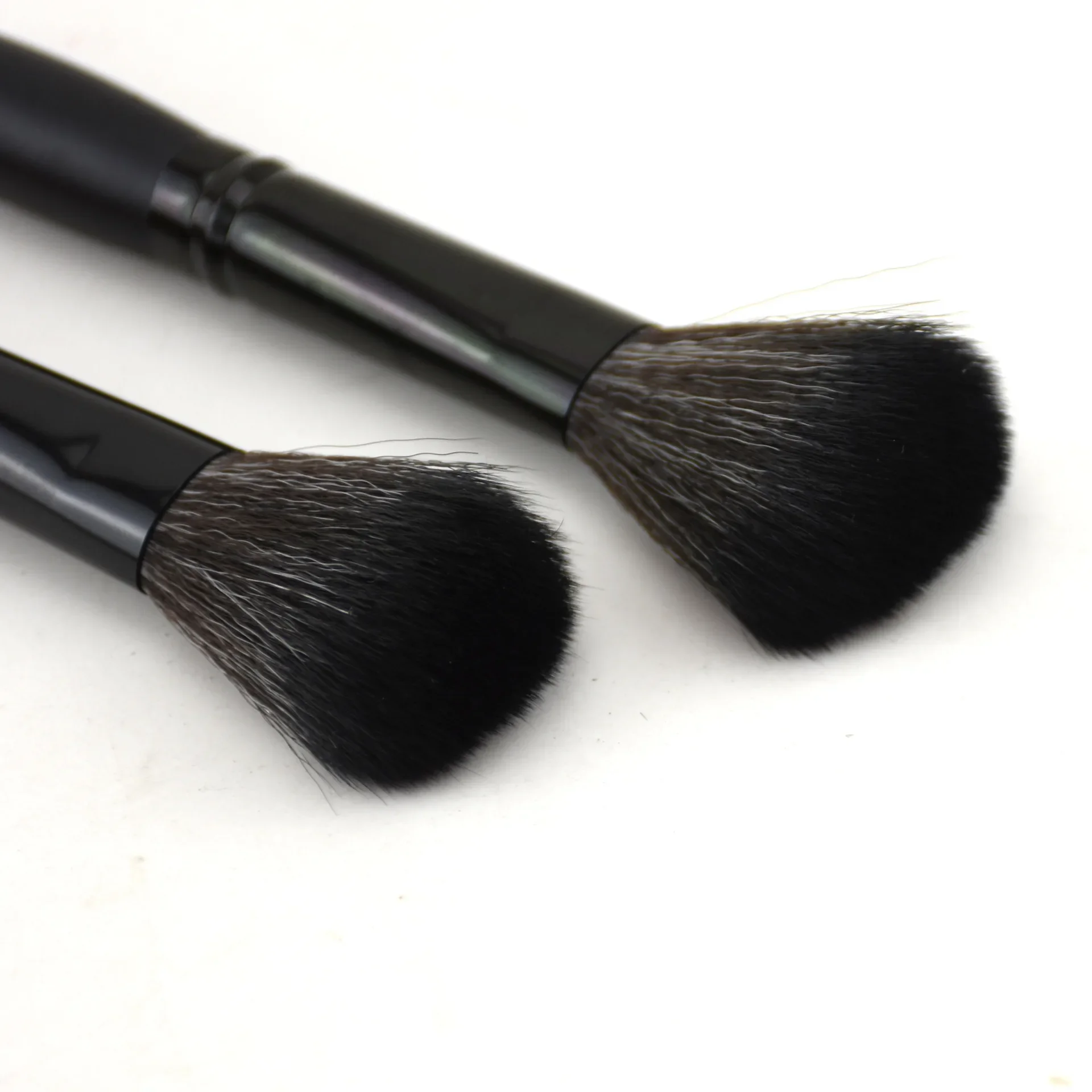 Makeup Brush Loose Powder Brush Face Blush Contouring Highlighter Shadow Brush Soft Bristles Multi-use Beauty Makeup Tool