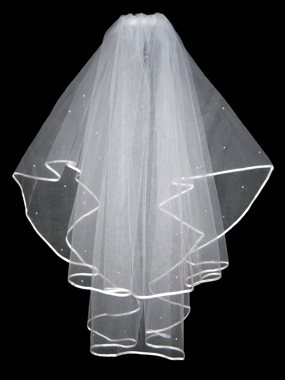 2 TIER IVORY BRIDAL WEDDING VEIL BEADED COMB  HIGH QUALITY