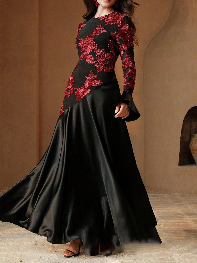 Abiti a vita alta con temperamento Abito da sera in raso con ricamo o-collo vintage Abito elegante a pieghe da donna con maniche svasate