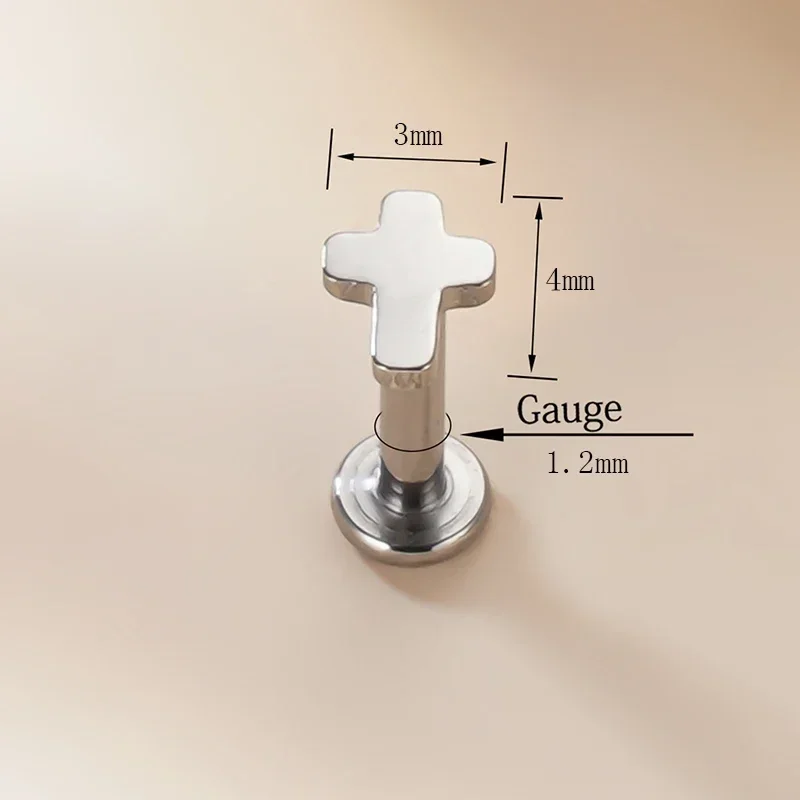 ASTM F136 التيتانيوم الشفاه مسمار ثقب اللسان مسمار البرق/شكل قلب اللسان مسمار الأذن ترصيع الخيوط القرط PIERC مجوهرات للجسم