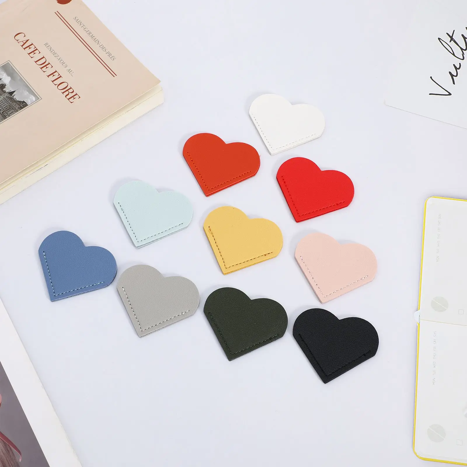10 Pcs Heart Bookmarks Protective Cover for Women Cute Corner Design Portable Book Lover Gifts Small Pack