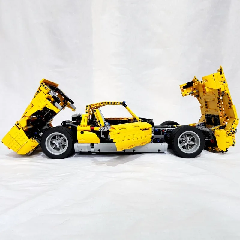 New MOC-24194 1:8 Escala Miura Super Sports Car Model Buiding Kit Criadores Block Bricks DIY Brinquedos Para Crianças Presentes de Aniversário Meninos Set