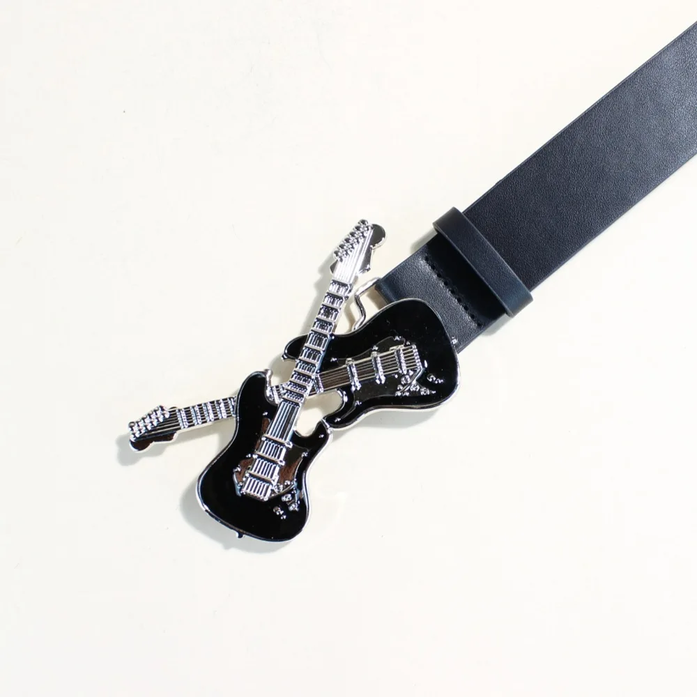 حزام الجينز المرأة الديكور جديد متعدد الاستخدامات حزام غير رسمي الغيتار مشبك روك بانك