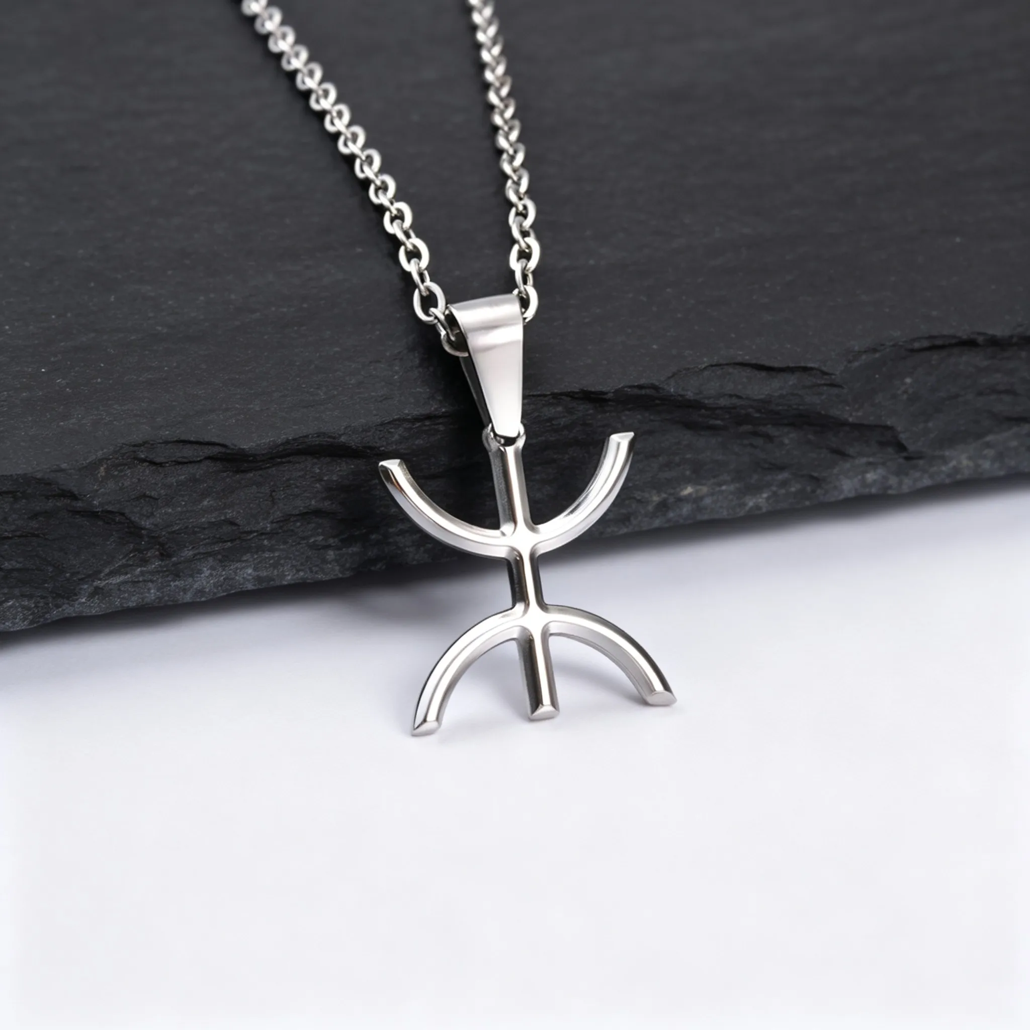 Africa Berbers Symbol Necklace for Men,Stainless Steel Amazigh ⵣ Letter Necklace,Ethnic Amulet Jewelry