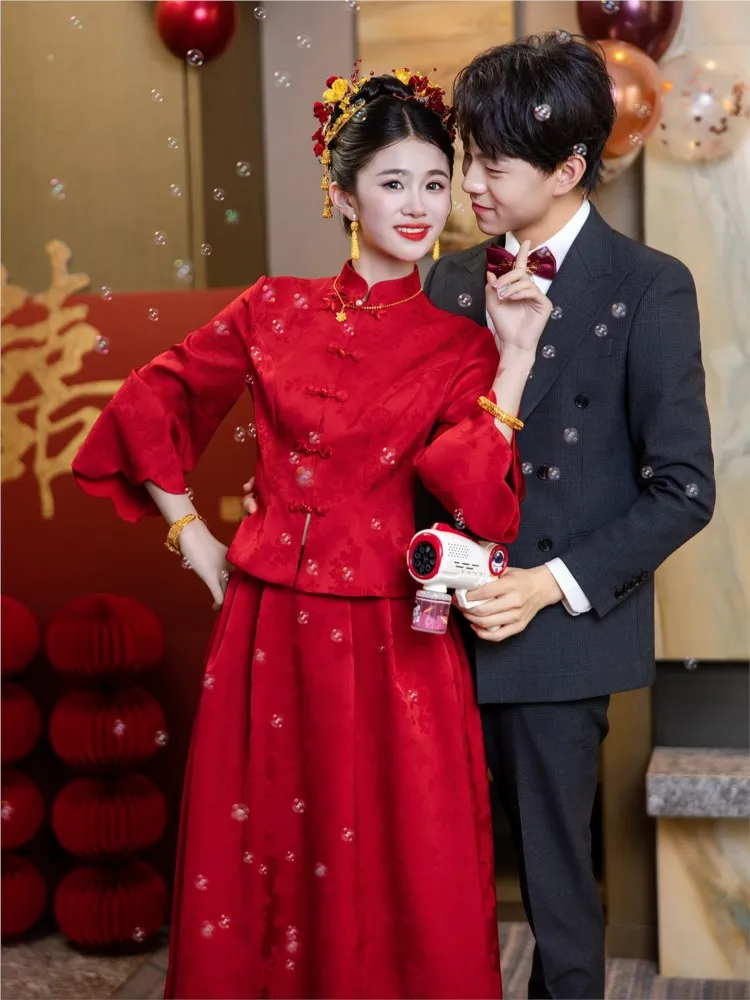 

New Chinese-style toasting dress set for wedding engagement red brides women