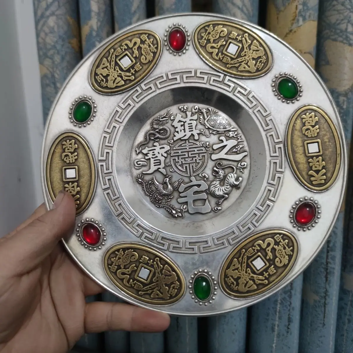 22 cm in diameter, antique, four divine beast plates,  treasure of  town house,  large copper plate with  word Fu on