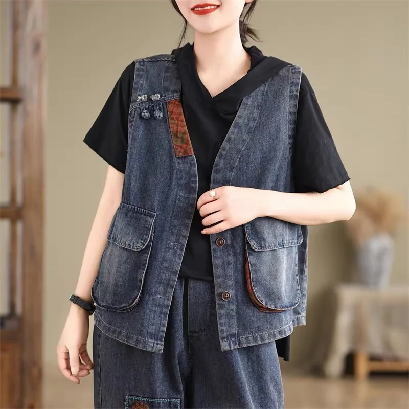 New Summer Chinese Style Sleeveless V-Neck Denim Vest Women's Fashionable Versatile Cotton Polyester Blend Single Button Closure