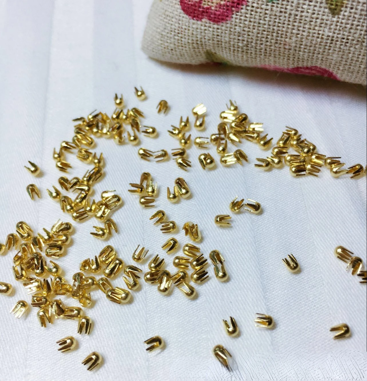 100Pcs 2mm Mini Garment Rivets For DIY Doll Clothes Bag Handmade Scrapbooking Buttons Sewing Accessories