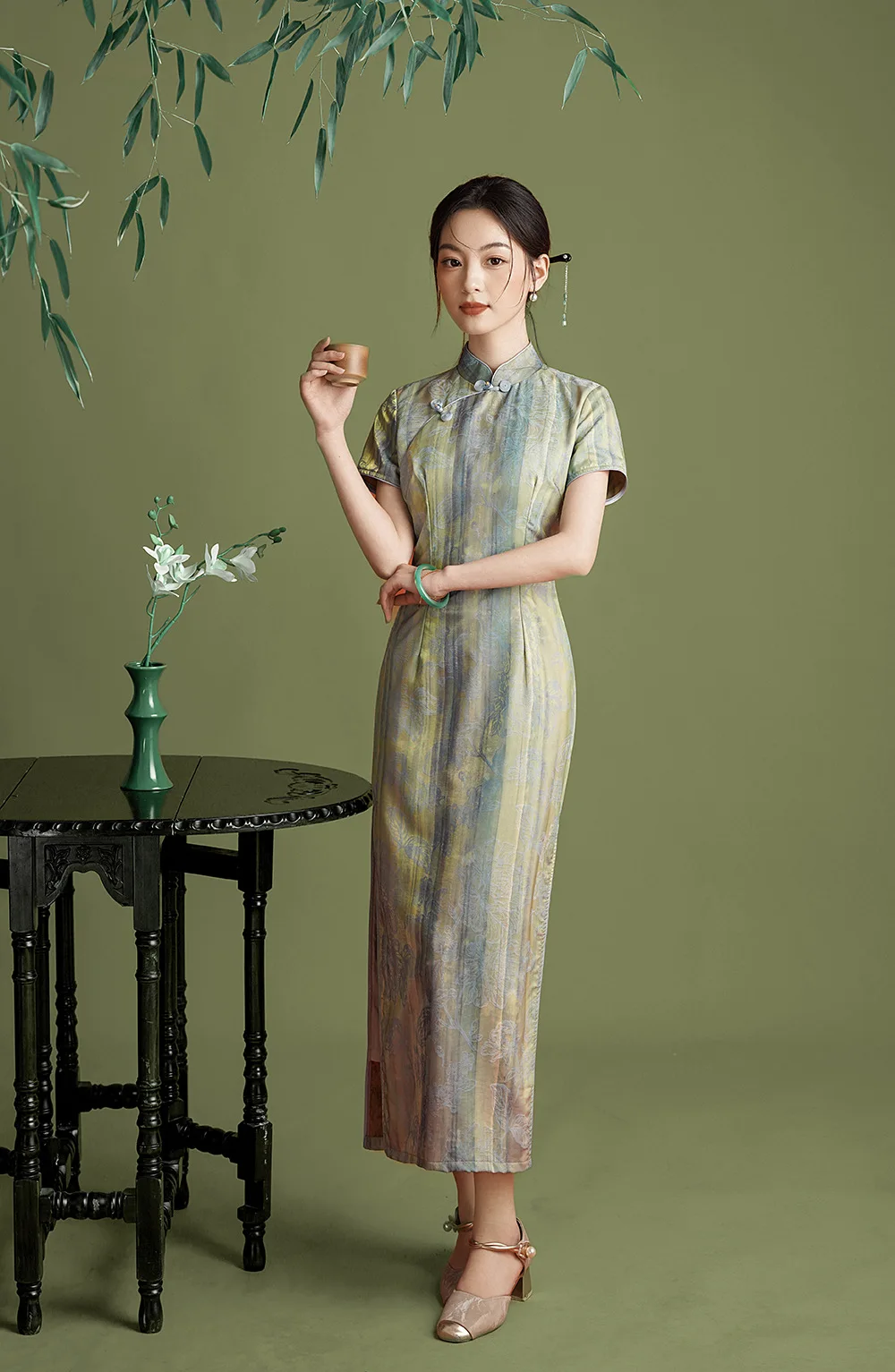 

Chinese style Short Sleeve Striped Print Stand Collar Jacquard Satin Cheongsam Dress Young Girls Qipao