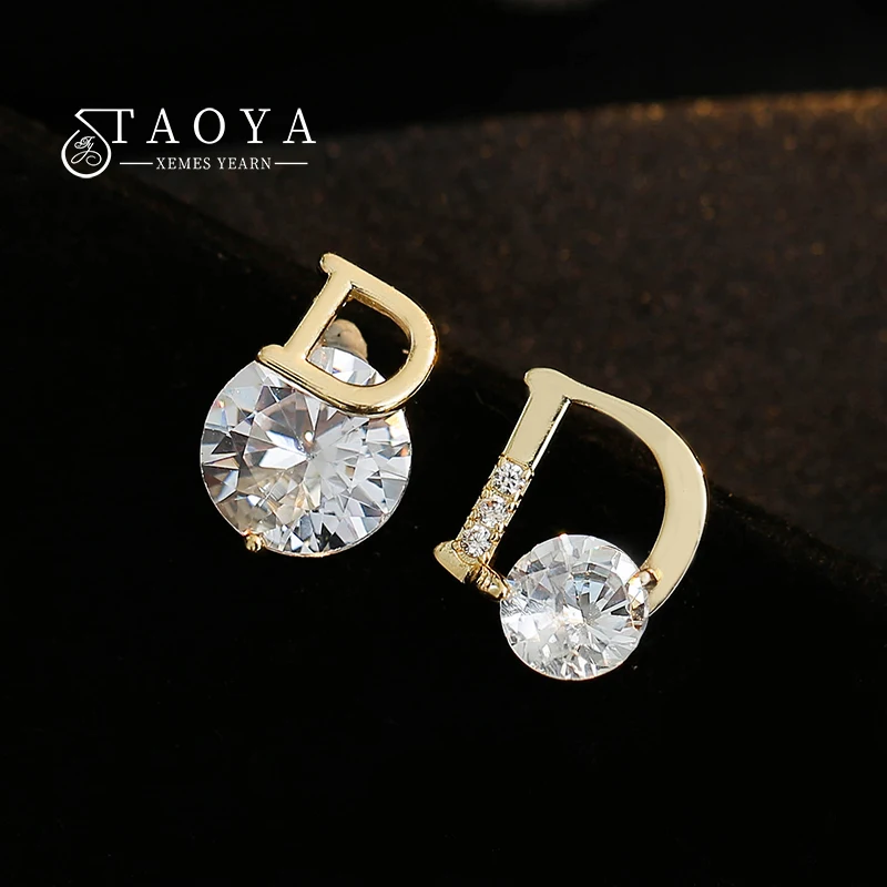 

Korean Style Design sense Classic Asymmetric D Letter Gold Colour Earrings Women's Temperament Accessories Party Luxury Jewelry