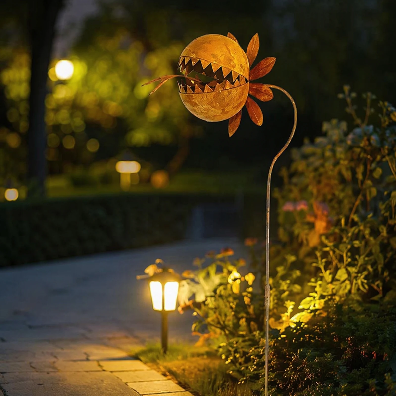 Whimsical Metal Carnivorous Plant Garden Stake Multi Purpose Rusty Monster Plants Sculpture for Halloween Gothic Decoration