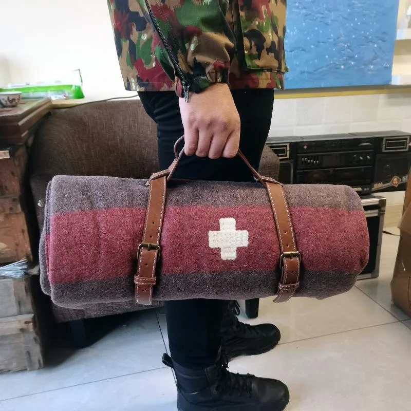 Thi Pure Woolen Blanket Vintage Military Sle Outdoor Cam Multi-purpose Covering Blanket Warm Geometric Pattern Europe...