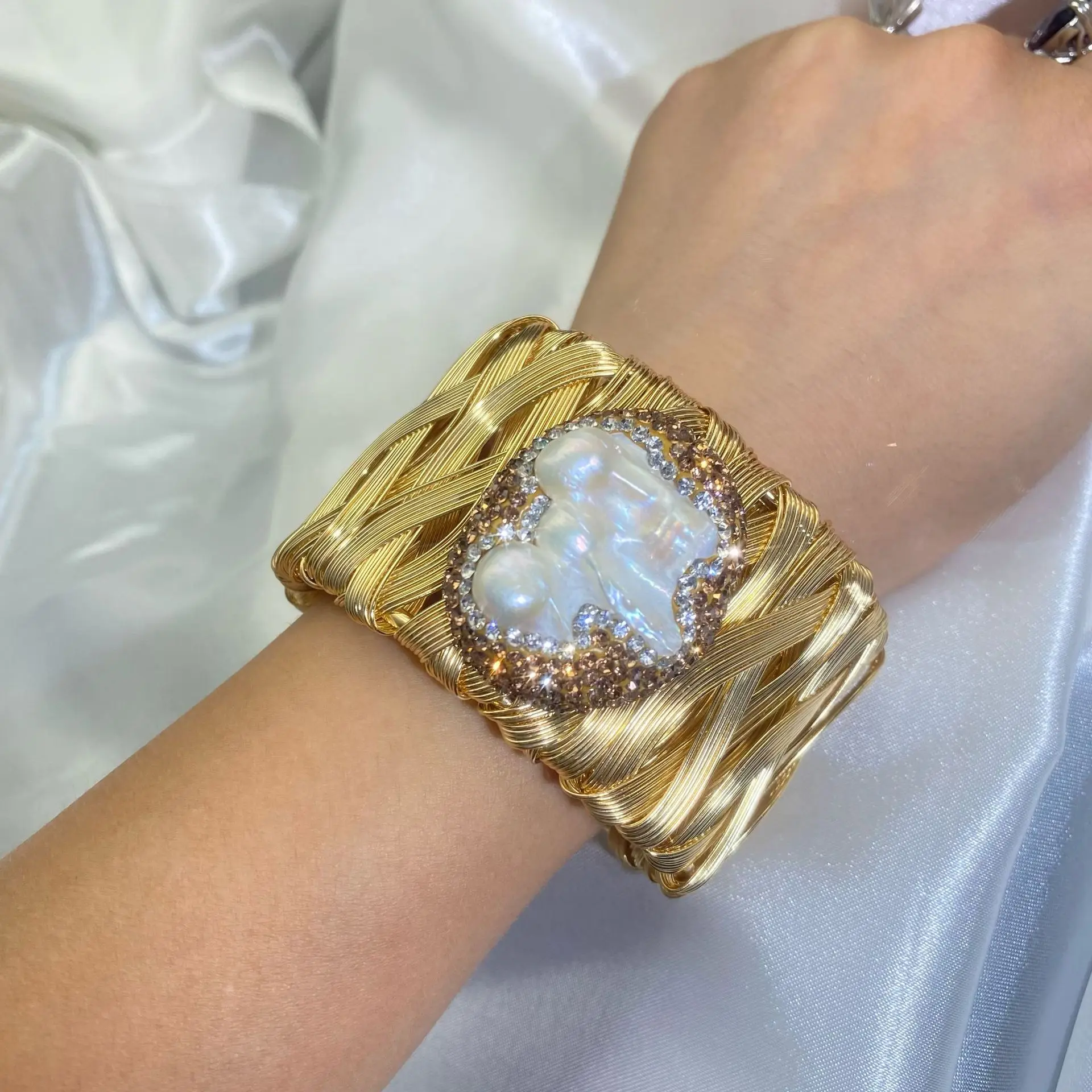 

New natural Baroque pearl turquoise set wide-edge opening bracelet for light luxury and fashionable jewelry for women