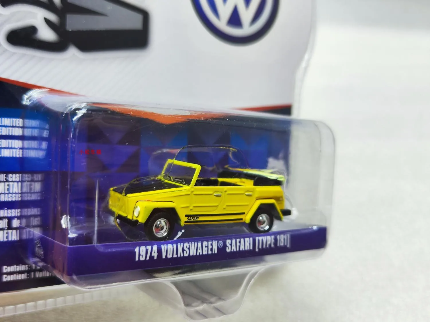 1: 64 1972 Volkswagen Safari T181- Black and Yellow Hood - Mexico City Collection of car models