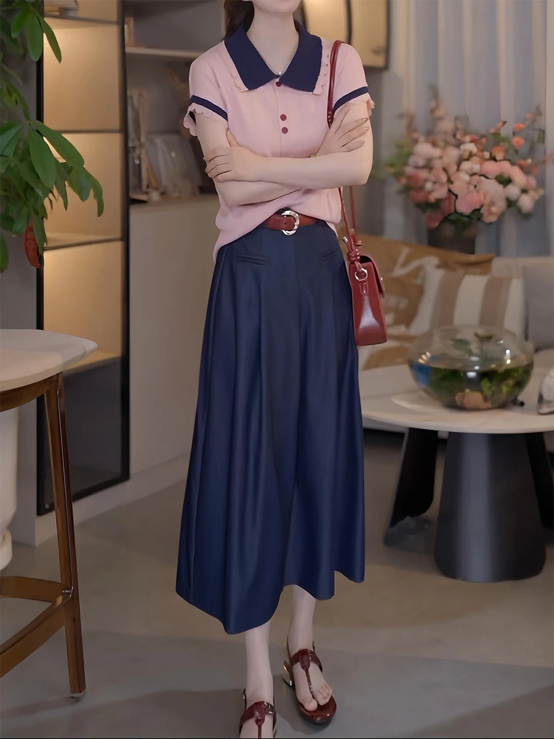 

Fashionable Summer Outfit Women's Design Color Block Neck Lace Trim Short Sleeve Top High Waist Skirt Two Piece Set