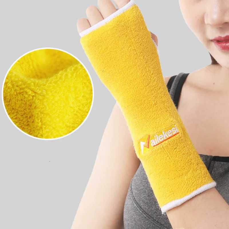 

1Pair Wrist Support Band Compression Palm Glove Keep Warm Wrist Guard Winter Coldproof Volleyball Crossfit Hand Protector Wraps