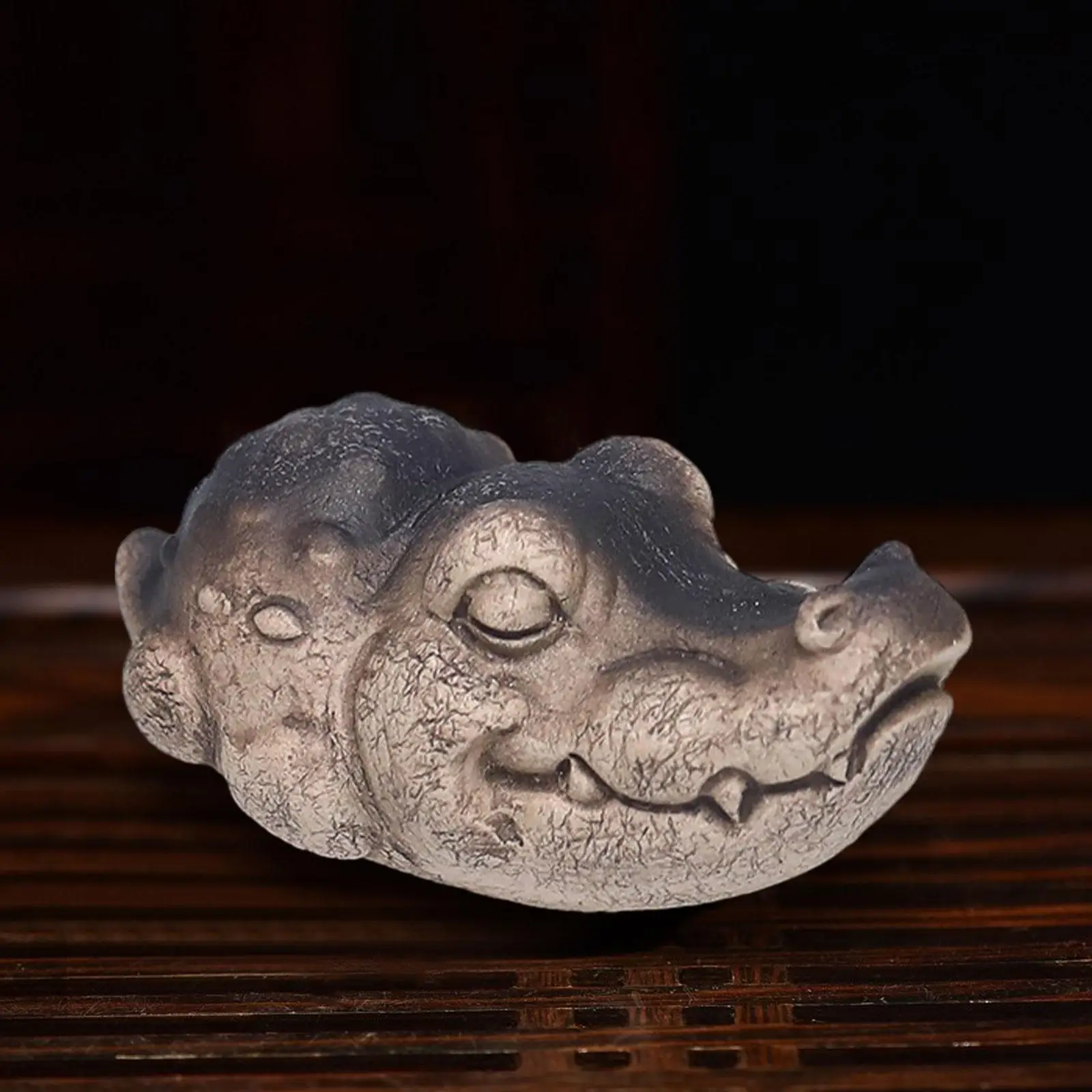 Miniature Crocodile Statue Small Tea Pet Ornament for Bookshelf Tea House