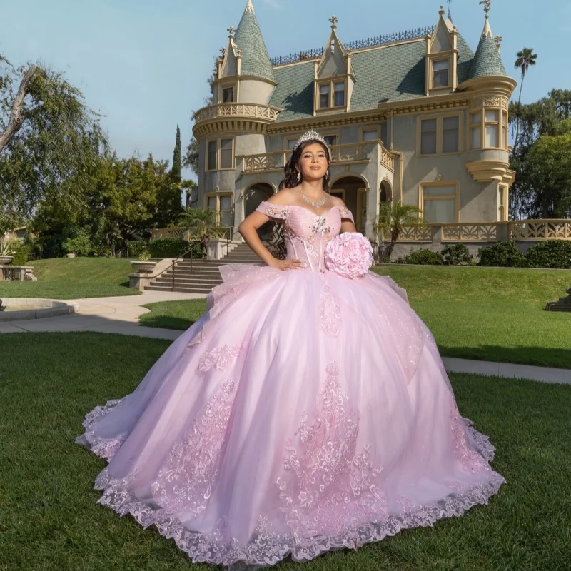 

Блестящее розовое платье Quinceanera с открытыми плечами и кристаллами, блестящая 3D цветочная наклейка, Vestidos De 15, Quinceanera ﻿ Настроить