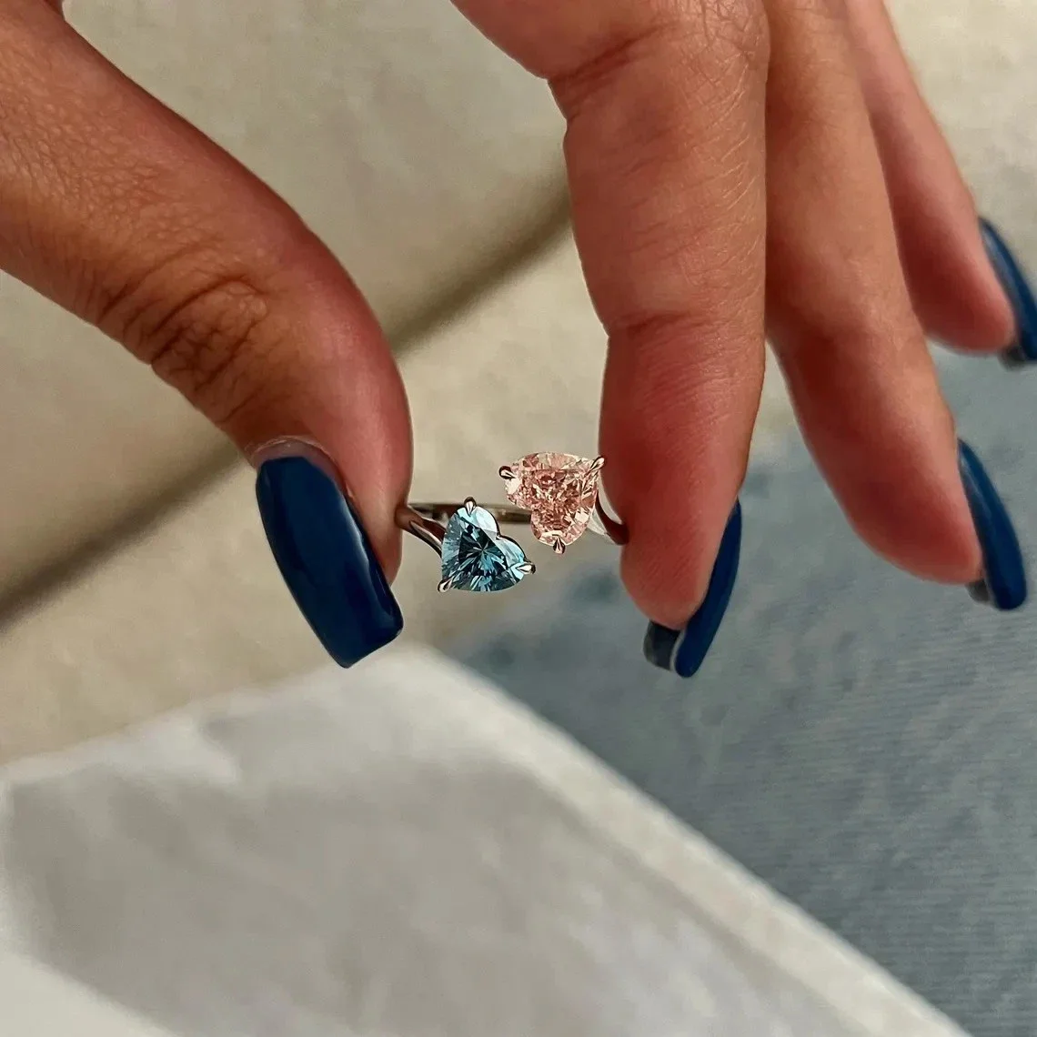

1CT Each Heart Cut Fancy Blue Color Diamond And Lab Grown Fancy Pink Diamond With IGI Wedding Ring For Lady In Platinum 950