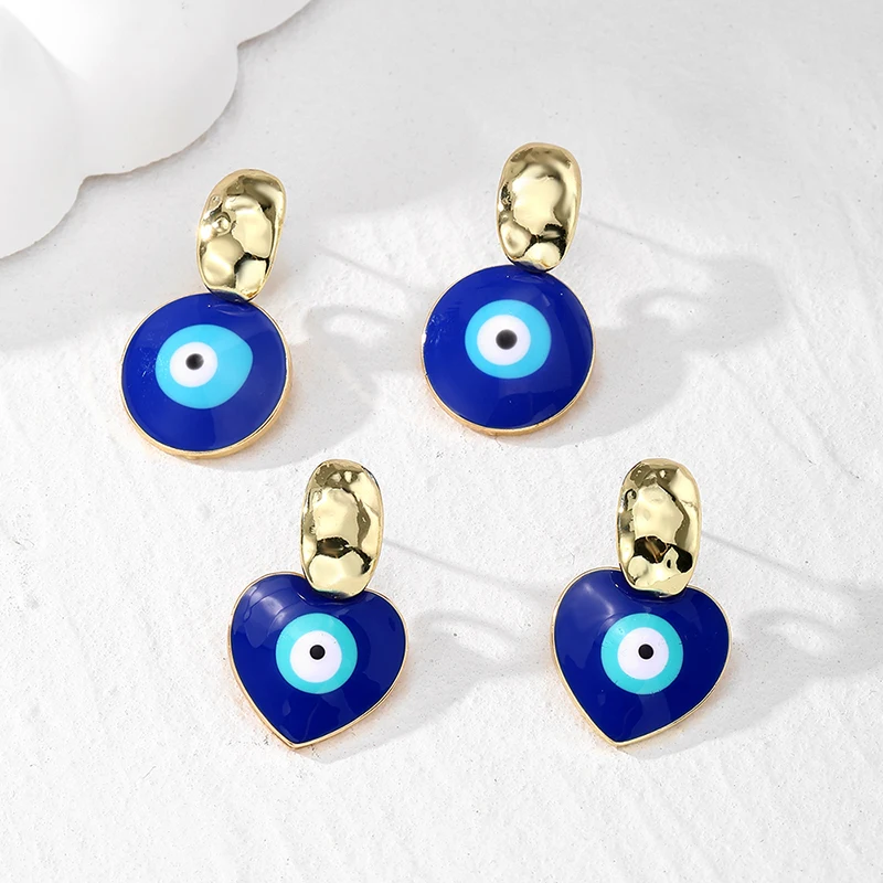 ต่างหูห่วงตาชั่วร้ายเคลือบสีฟ้าทำจากโลหะสำหรับเป็นของขวัญสำหรับผู้หญิงต่างหูวงกลมขนาดเล็กรูปหัวใจย้อนยุคเรียบง่ายเป็นประกายต่างหูวงกลมขนาดเล็ก