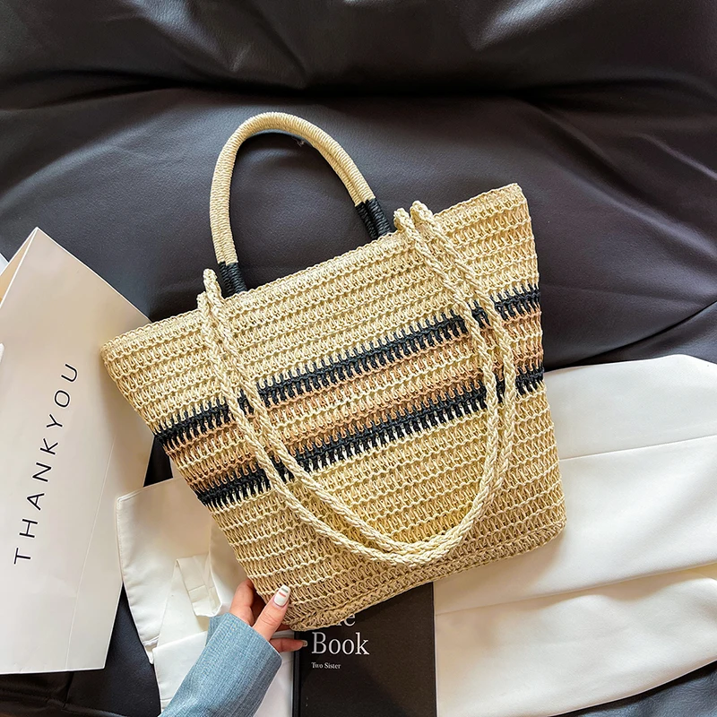 Designer Straw Shopping Bag Women Hand-Woven Handbag Vintage Rattan Bag Large Capacity Casual Beach Shoulder Bag Sac A Main