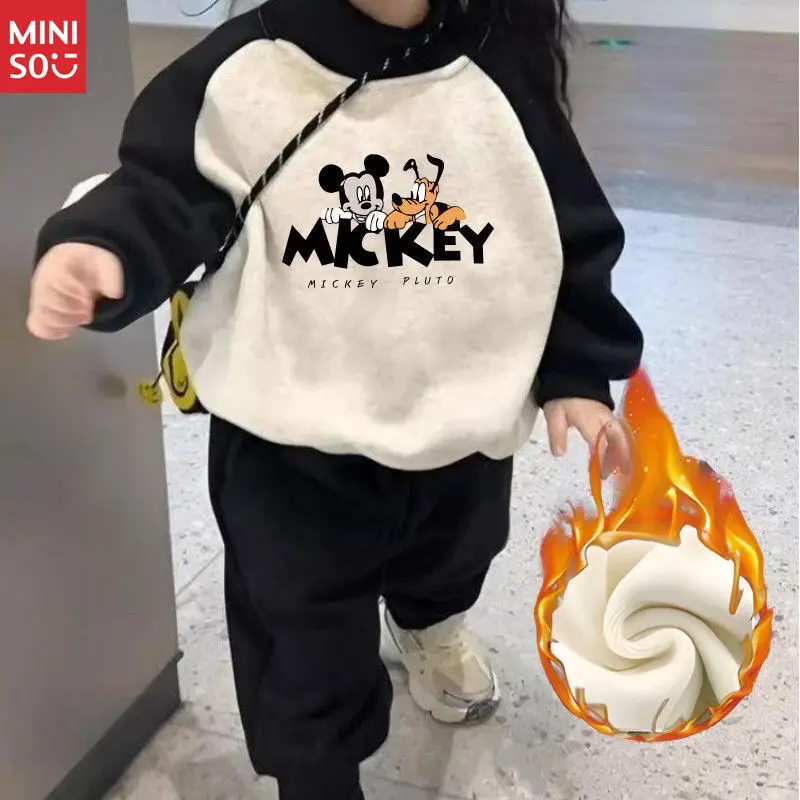 

Miniso Girls' Raglan Sleeve Fleece Set | 2025 Cute Cartoon Hoodie & Pants, Cozy Winter Outfit