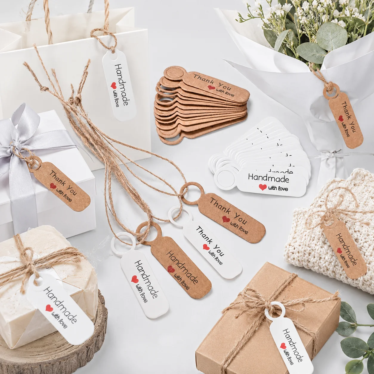 100 Stück Backetikettenkarten „Handgemacht mit Liebe“ „Danke“ – Kraftpapier, weiß – Ideal für Backwaren und Geschenkverpackungen mit Perlen – Detail 2
