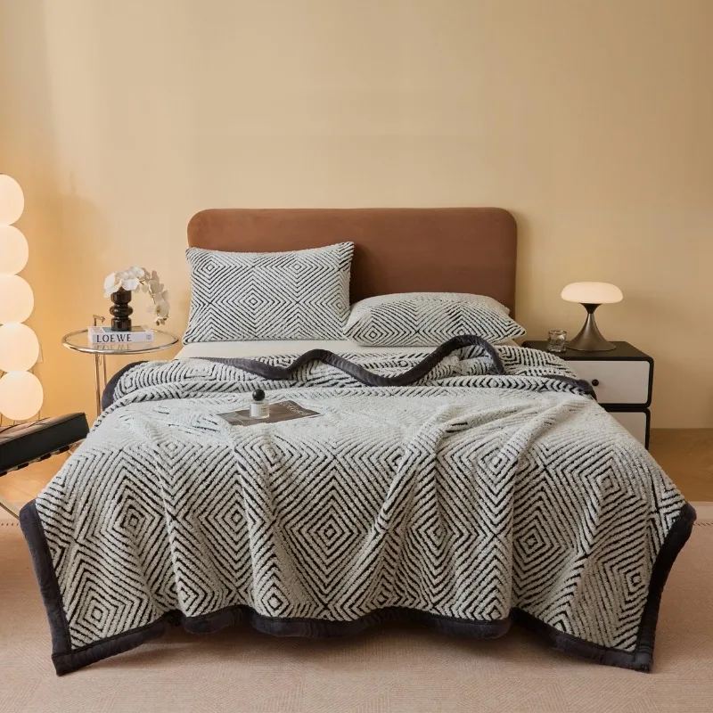 

2025 New Warm Sun Fleece Lamb Fleece Blanket Thickened Double Sided Milk Fleece Blanket Office Nap Blanket, No Pillowcase