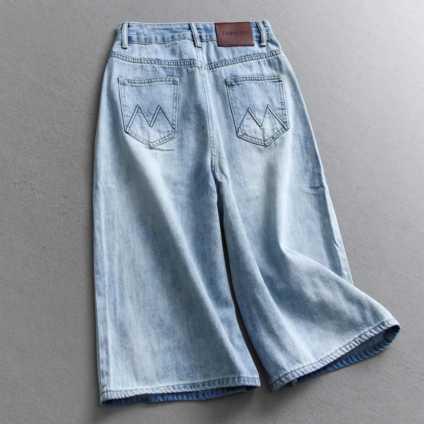 라이트 블루 워터 워시 데님 바지 여성 여름 패션 하이 웨이스트 루즈 크롭 바지 다목적 여성 와이드 레그 청바지