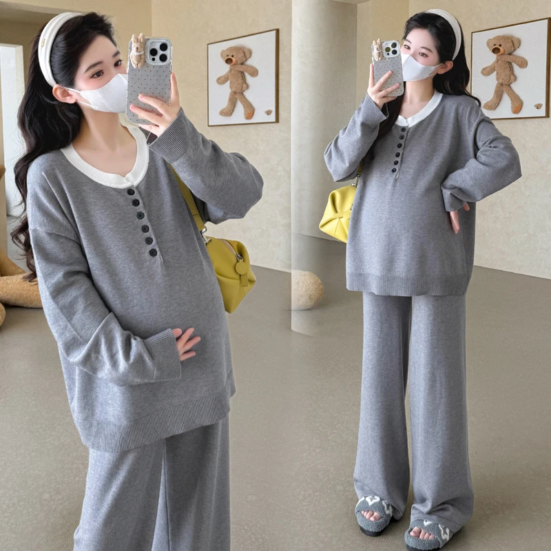 

2025 Autumn and Winter New Maternity Plus-Size False Two-Piece Knitted Lazy Chic Loose Matching Set Clothes for Pregnant Women