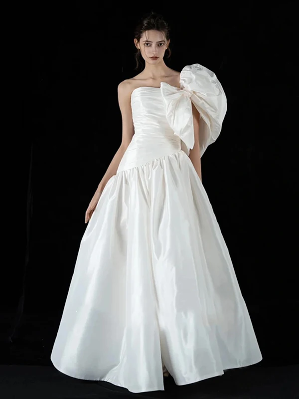 

Ele Satin Bridal Gown with Strapl Design Floor-Length Outfit Large Bowknot at Waist for Wedding Ceremony