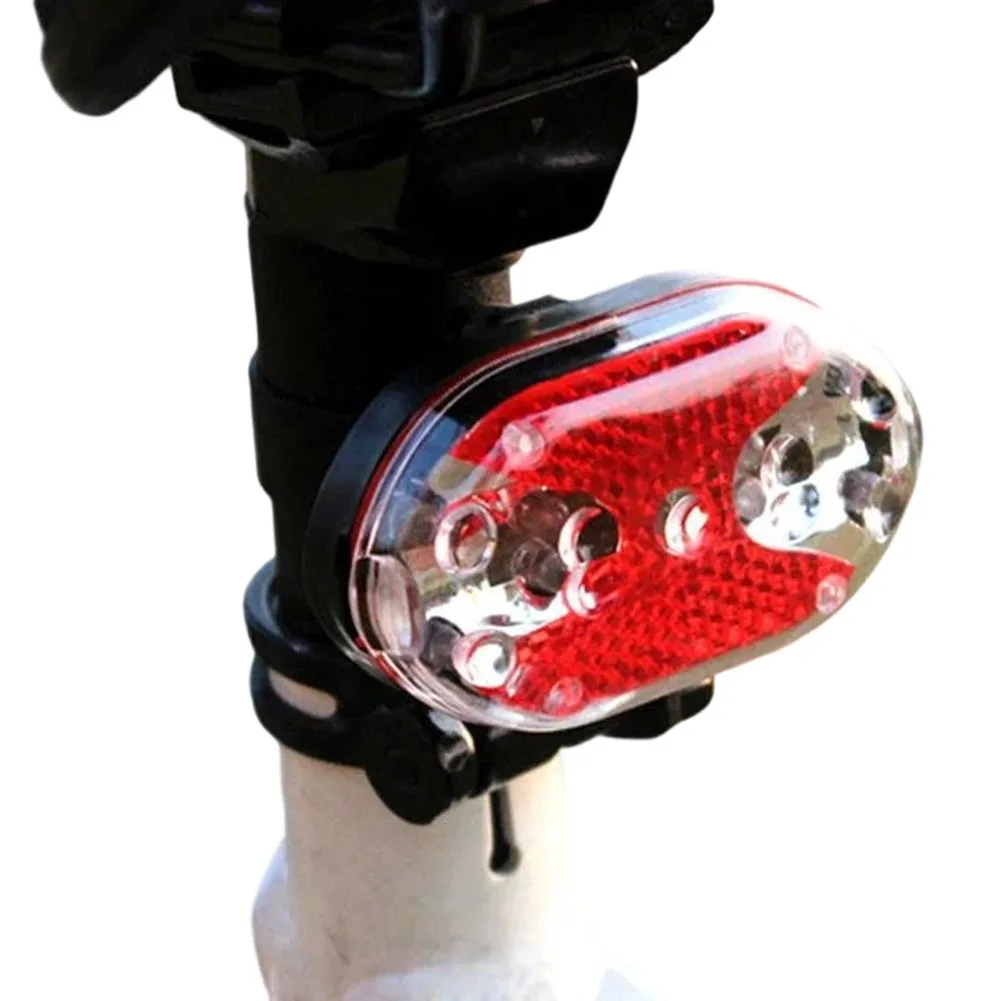 

Светодиодный задний фонарь для горных велосипедов с минималистичным профилем и обтекаемой формой, дополняющий эстетику современной рамы велосипеда