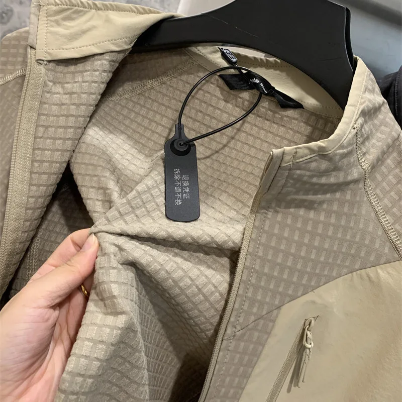 Outdoor Long-necked Fleece Jacket for Men, Suitable for Cycling, Running, Sports, Climbing, and Basketball. Trendy Casual Jacket