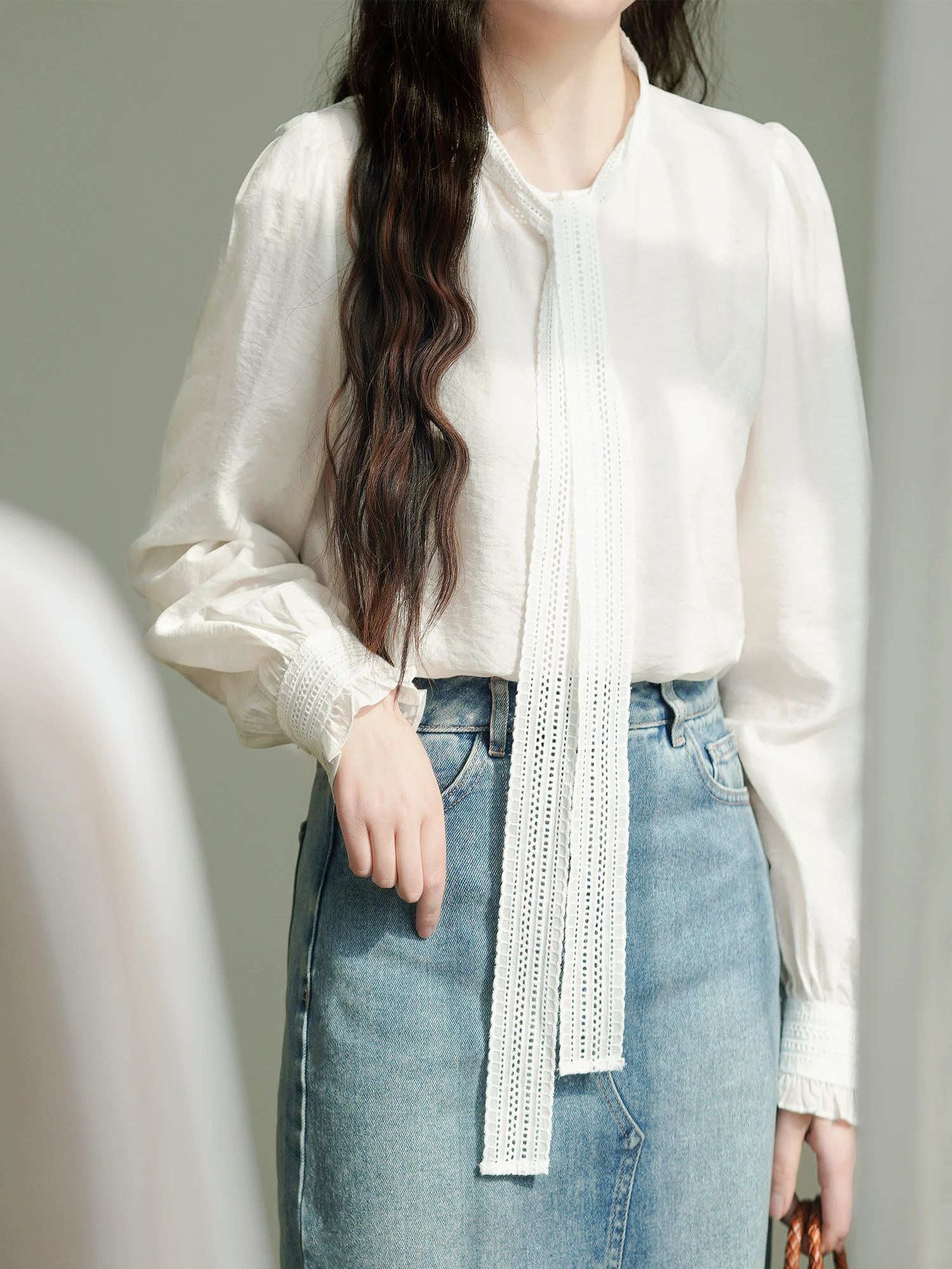 

White Long Sve Copper Ammonia Silk irt Beautiful Knot Inner Wear Layered Top Women's Gentle Sle Straight Cut