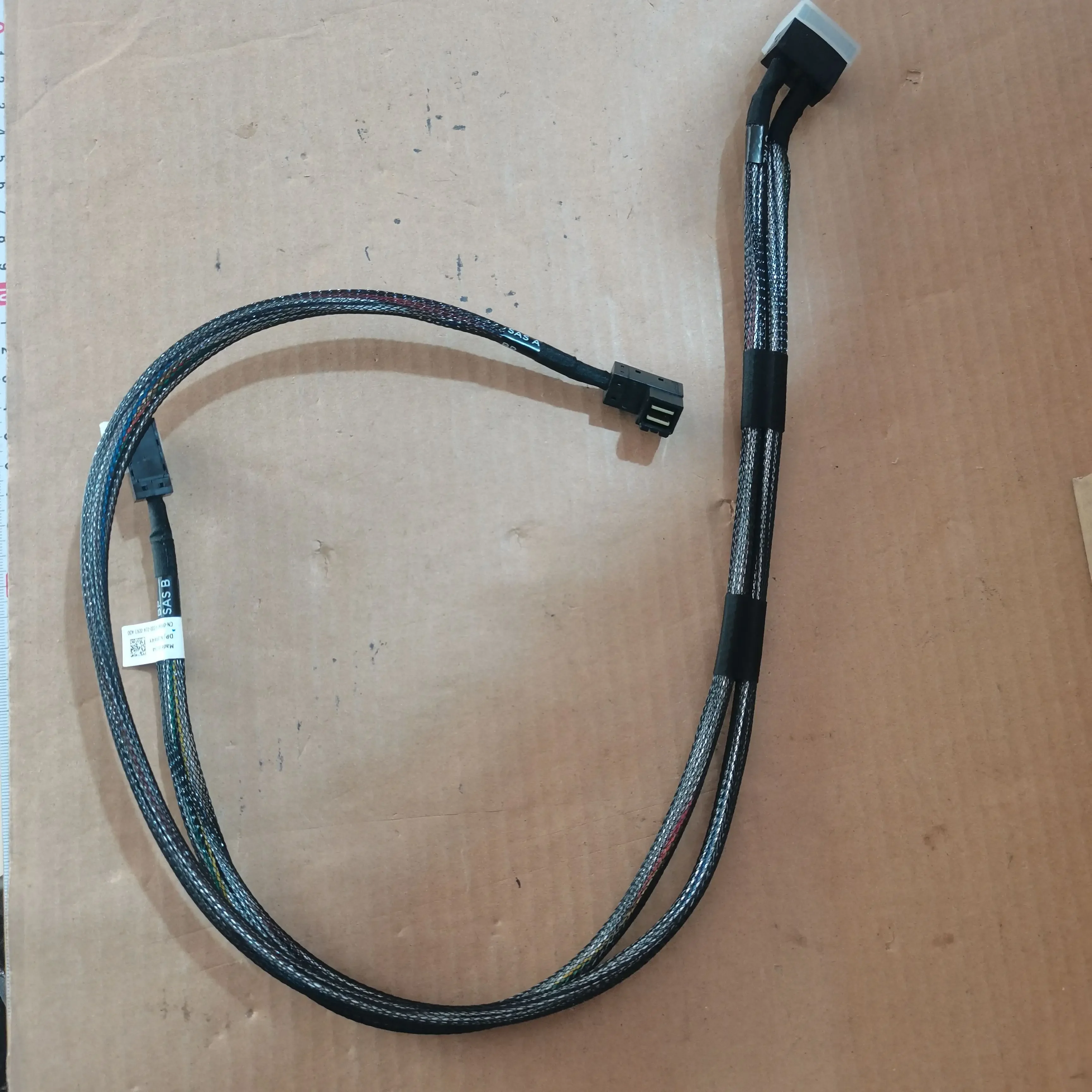 

Для Dell R740 Server 3.5 8-дисковая объединительная плата SAS Line, большая линия карты, линия массива карты FKW4Y