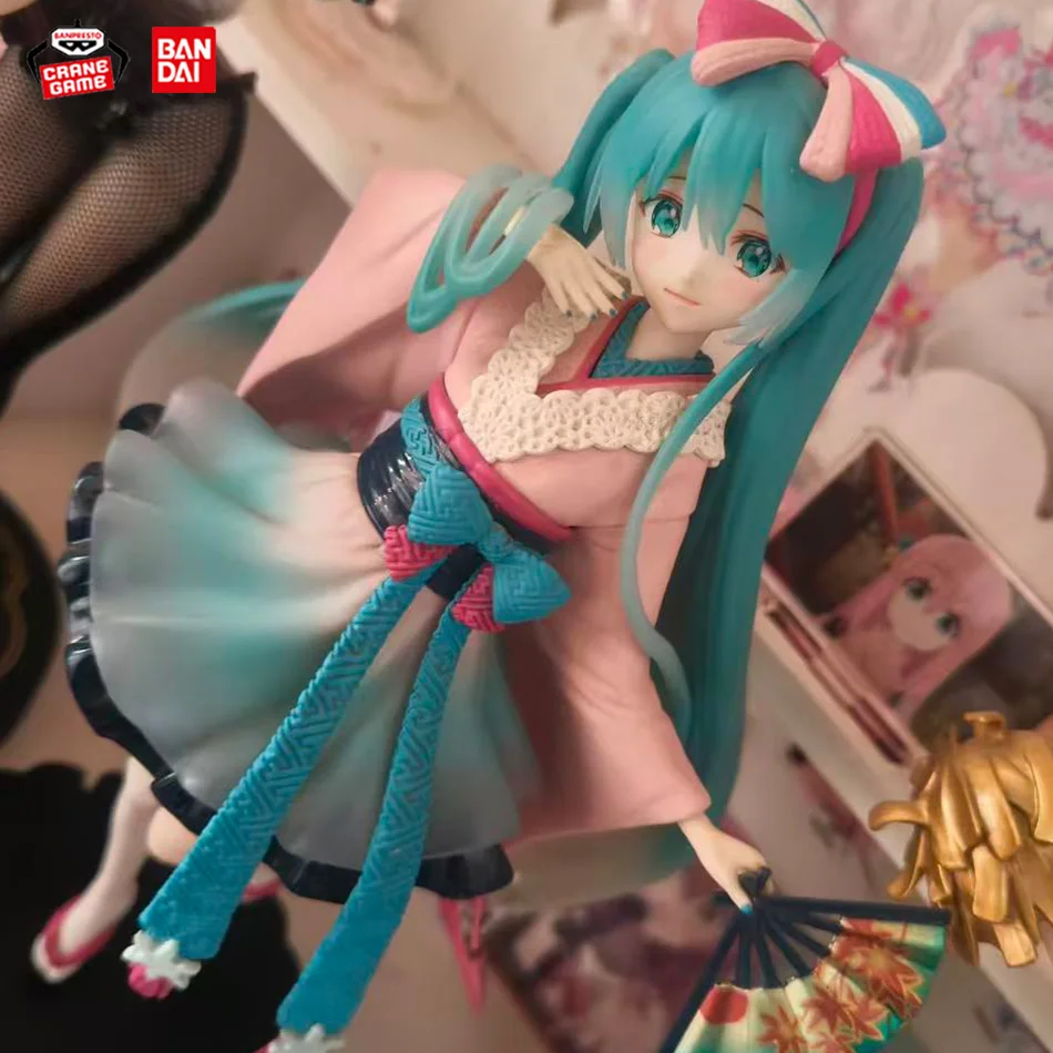 Anime-Figur Hatsune Miku in Steh- und Sitzposition, Niedliche Actionfigur aus PVC, Desktop-Sammlerstück und Geschenk